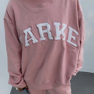 เสื้อสเวตเตอร์มีตัวอักษรสไตล์มหาวิทยาลัยเสื้อสเวตเชิ้ต Parke Crewneck Parke Mock Neck - Product Image 4