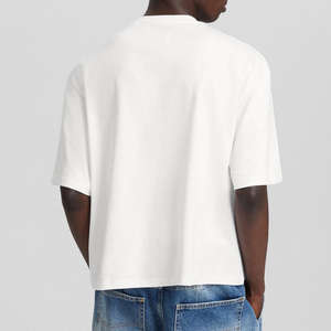 เสื้อยืดสตรีทแวร์ผ้าคอตตอนโอเวอร์ไซส์ของผู้ชายเสื้อครอปสีขาวโชว์ไหล่ปล่อยดีไซน์ให้พอดีกับความต้องการ - Product Image 4