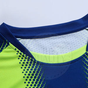 Servicio OEM Uniforme de Fútbol Transpirable de Manga Corta para Verano - Alta Calidad Personalizable a Bajo Precio - Product Image 3