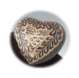 Juego de 2 urnas de recuerdo con forma de corazón de metal más vendidas, Mini urnas de entierro conmemorativo con acabado esmaltado decorado - Product Image 5