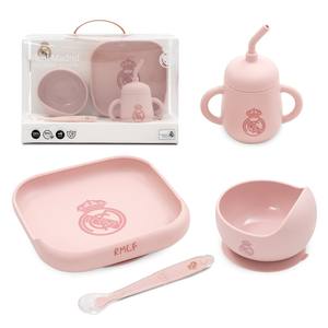 Ensemble de vaisselle en silicone imprimé Real Madrid, 4 pièces, pour 0-12 mois - Rose - Product Image 1