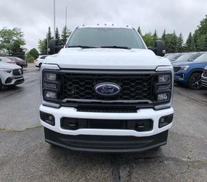 2025 Forrd F 3 5 0 Super.Duty Automatic Gear. Box Asientos de cuero Título limpio Libre de accidentes Bajo kilometraje - Product Image 1