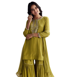 Ensemble Sharara vert avec broderie de zardosi et de paillettes pour les fêtes de gros mariages réceptions et vêtements culturels personnalisés - Product Image 3