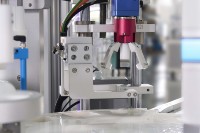 TENZ Next-Gen Machine de remplissage et de capsulage pour soins de la peau déodorant entièrement automatique Performance supérieure pour huile essentielle déodorante