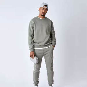 ชุดวอร์มกีฬาผู้ชายผ้าฝ้ายคุณภาพสูง 100% แบบกำหนดเอง สำหรับฤดูหนาว ชุดออกกำลังกายในยิม ลายพิมพ์เรียบ ชุดวิ่งกันลม แห้งเร็ว - Product Image 5