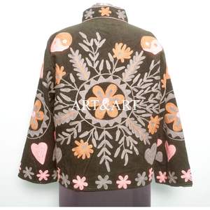 Abrigo de Invierno de Algodón con Cuello Mao, Diseño Nuevo, Tejido a Mano, Bordado para Mujer, Transpirable, con Botones, Ecológico, Corte Regular - Product Image 5