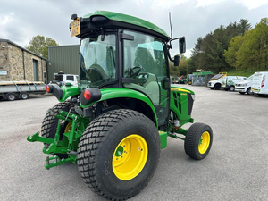 Compre un Tractor Utilitario Compacto John Deere 4066R de Alta Calidad, Perfecto para Granjas y Proyectos de Jardinería, Listo para Enviar - Product Image 6