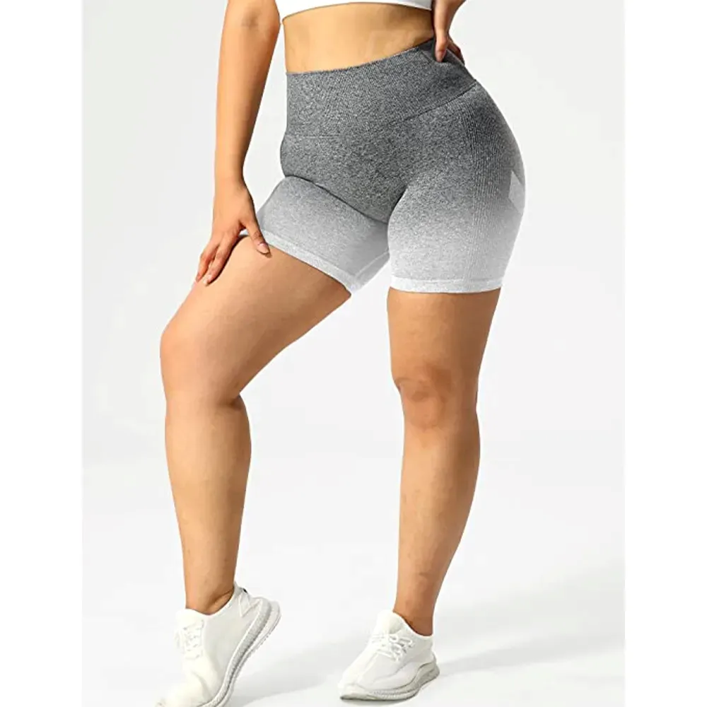 Short de yoga et de gym athlétique amincissant OEM sans couture à taille haute avec contrôle du ventre vente en gros de short de motard pour femmes avec scrunch