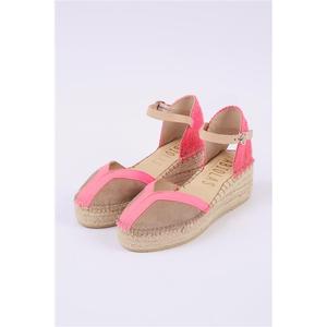 Alpargata cerrada con punta en cuña - Product Image 2