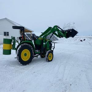 Tracteur John Deere 3033R haute performance de qualité supérieure disponible maintenant en stock avec livraison rapide prix de gros - Product Image 3