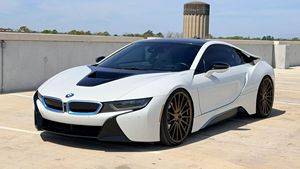 Buena oferta para BMW i8 Coupé listo para enviar - Product Image 6