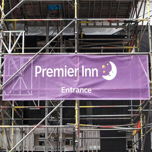 聚酯网状悬挂横幅栅栏网布建筑覆盖物广告定制尺寸数码印刷促销 - Product Image 1