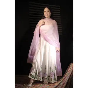 Conjunto de Traje para Mujer, Blanco, Vintage, Modal/Algodón, Tejido de Punto, Corte Holgado, Secado Rápido, Patrón Pintado a Mano, Elegante, Contemporáneo, Étnico - Product Image 3