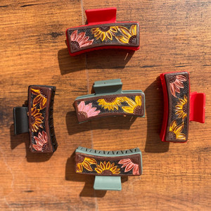 Pinzas para el pelo de cuero hechas a mano de estilo occidental accesorios para mujeres y niñas - Product Image 3