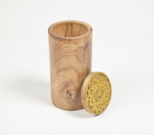 โหลไม้ทรงกระบอกพร้อมฝาแกะสลักทรงโถเก็บแบบหมุนได้โดยตรงจากโรงงาน - Product Image 2