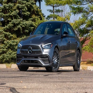 Mercedes-Benz C300 2022 avec Apple CarPlay sans fil, moteur turbo 2.0L I4 de 255 chevaux, boîte automatique à neuf vitesses, à vendre - Product Image 1