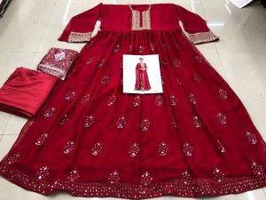 Robe longue Anarkali de style indien pakistanais traditionnel avec broderie Designer Dupatta manches longues pour femmes Pishwas - Product Image 3