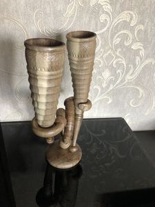 Corne de Viking en bois sculpté écologique à forte demande, forme sûre et naturelle avec support - Product Image 2