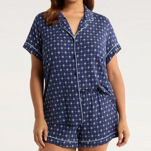 <span class=keywords><strong>Pigiama</strong></span> corto ecologico da <span class=keywords><strong>donna</strong></span>, set loungewear stampato, <span class=keywords><strong>camicia</strong></span> <span class=keywords><strong>a</strong></span> maniche corte e pantaloncini, set estivo, <span class=keywords><strong>pigiama</strong></span> in bambù da <span class=keywords><strong>donna</strong></span>, <span class=keywords><strong>pigiama</strong></span> due pezzi. - Product Image 4