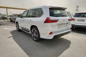 SUV familial 2023 Super Sport Dark AWD Sièges en cuir Luxe MBS Autobiography Volant à gauche Toit ouvrant panoramique 4.5L Automatique - Product Image 2