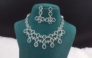 Elegante conjunto de collar nupcial AD | Joyería clásica de latón certificada IGI, de alta calidad para compromiso de mujeres, bodas y ocasiones - Product Image 2