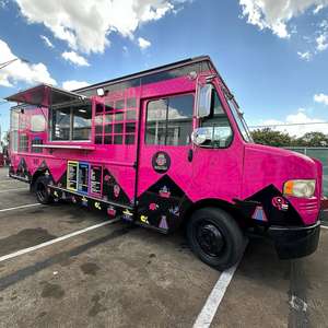 Achetez un camion de restauration rapide mobile d'occasion abordable pour les vendeurs de rue, qui recherchent des performances fiables, une mise en place intelligente et une utilisation facile. - Product Image 1