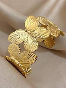 Servilletero de metal de acero inoxidable martillado con estilo moderno para hotel, restaurante, cena, evento, Decoración de mesa - Product Image 5