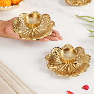 Portavelas con Forma de Flor, Acabado Dorado Personalizado, para Decoración del Hogar, Bodas, Navidad, Portavelas Decorativo - Product Image 5