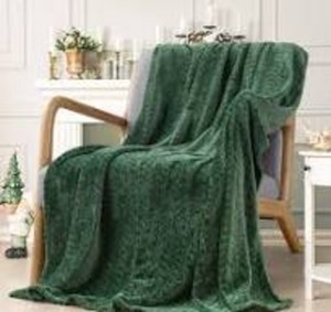 Venta al por mayor a granel personalizado 100% poliéster manta de lana suave franela de felpa por Harshit International Dot patrón tejido técnica - Product Image 1