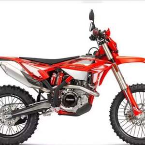 Moto tout-terrain FOR-Beta 350 RS 2026 PRÊTE À LA VENTE – Prête à la route - Product Image 1
