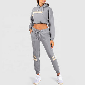 Sudaderas con capucha recortadas para mujer con estampado de logotipo personalizado OEM, Jersey informal de manga larga con cordón para entrenamiento de gimnasia para invierno - Product Image 5