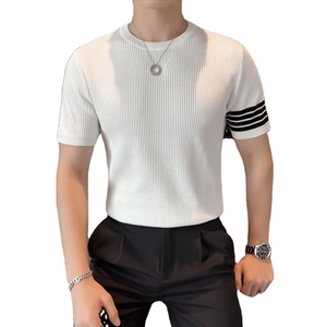 เสื้อถักคอกลมลายทางสำหรับผู้ชายเสื้อยืดสีดำสีขาวระบายอากาศได้ดีหรูหรามี2023สำหรับฤดูใบไม้ร่วง - Product Image 1