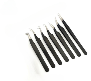 Pince à épiler d'extension de cils personnalisée avec logo gratuit Pince à épiler Volume noir Meilleure pince à épiler d'isolation pour extension de cils - Product Image 1