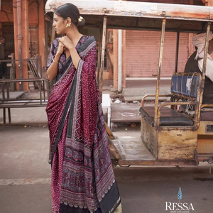 Le nouveau catalogue passionnant de SAWARI présente des saris en viscose couleur vin exclusifs Ajrakh Bandej Print pour la mode pakistanaise indienne - Product Image 1