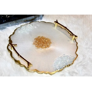 Plateau en résine fait main durable, best-seller, pour servir de la nourriture ou des boissons, des bijoux ou de la décoration intérieure, disponible à la vente - Product Image 5