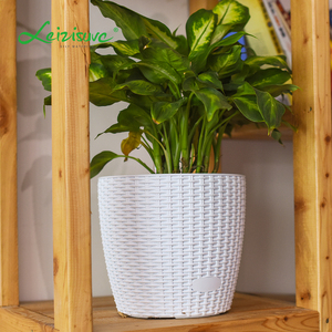 Panier <span class=keywords><strong>en</strong></span> rotin blanc rond unique Leizisure <span class=keywords><strong>pour</strong></span> l'intérieur/l'<span class=keywords><strong>extérieur</strong></span>, surface <span class=keywords><strong>en</strong></span> plastique, panier à fleurs, <span class=keywords><strong>pot</strong></span> de <span class=keywords><strong>plante</strong></span> <span class=keywords><strong>pour</strong></span> utilisation au sol dans le jardin - Product Image 6