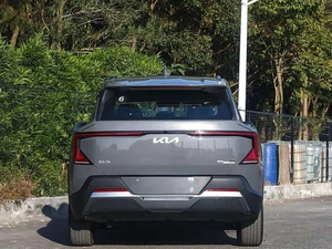 Toit ouvrant métallique automatique EV5 2024, sièges en cuir, batterie au lithium, fonctionnalités premium - Product Image 3