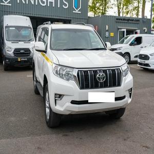 USADO LHD/RHD 2022 T O Y O T A LAND CRUISER 2.8D-4D COMERCIAL ACTIVO LWB 5 - Product Image 1