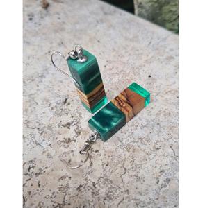 Pendientes Únicos de Resina y Madera para Mujer, Joyería Artesanal, Accesorios Coloridos y Modernos - Product Image 1