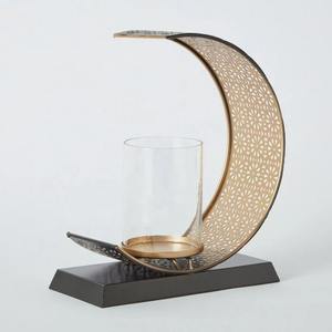 Las piezas metálicas de Ramadán Kareem crean un impacto visual tranquilo, el decorado refleja el respeto por la tradición con una artesanía moderna. - Product Image 4