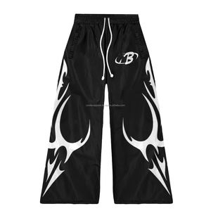 Ensemble coupe-vent léger en tissu polyester tissé 180 GSM, noir, avec motif graphique et logo personnalisé - Product Image 4