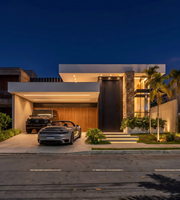Casa Moderna de Lujo de Una Planta con Estructura de Acero y Diseño de Sala de Estar en Voladizo, Ideal para Zonas Turísticas o Residencias
