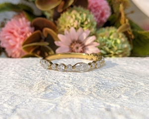 Bague de Fiançailles et de Mariage Unisexe Minimaliste en Moissanite Plaqué Rhodium 14K, 1,40 Carats, Taille Marquise et Ronde, Sertie Pavé Style Vintage - Product Image 5