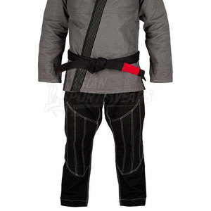 Traje de kimono flexible personalizado para hombres que proporciona una gama completa de movimientos para el entrenamiento de artes marciales. - Product Image 4