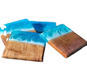 Posavasos Espléndida colección Diseño de madera de mango Resina y madera Diseño único Posavasos de té hecho a mano Juego de 4 piezas a la venta 2024 - Product Image 1