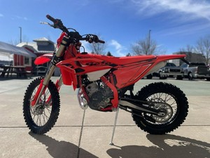 NUEVO BETAs RR X-Pro 200 2026 - Product Image 3