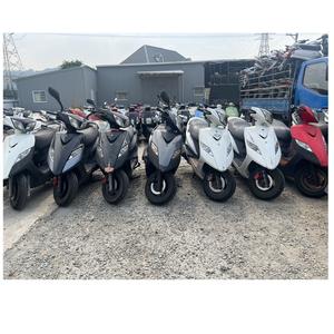 Motocicleta de Gasolina Usada, Marca Taiwanesa Jog BWS Fuzzy Dio Cuxi Forte - Product Image 5