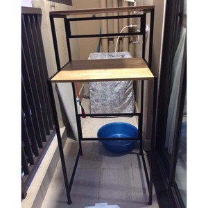 Étagère à lave-linge à 2 niveaux en bois de caoutchouc avec structure en fer thermolaqué pour salle de bain (installation sur pied) - Product Image 6