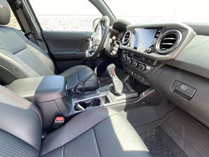 ใช้2020 lhd/rhd กับ Yo TA Tacoma Double CAB TRD PRO - Product Image 2