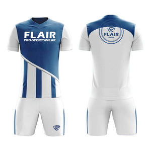 Camiseta de fútbol para niños de diseño retro personalizado, la mejor calidad, 100% poliéster, cómoda, transpirable, Parte delantera corta, conjuntos de nombre OEM nacional - Product Image 4